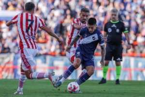 Alvarado logró la primera victoria del campeonato