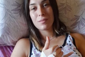 La joven que fue atropellada en Rumencó recibió el alta y continuará la recuperación en su hogar