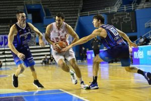 Instituto le ganó a Peñarol en el Polideportivo