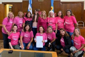 El Concejo entregó la declaración de interés al grupo “Rosas del mar”