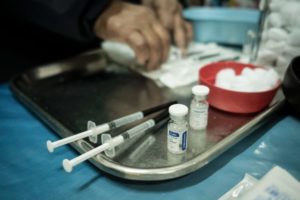 (210205) -- LA PAZ, 5 febrero, 2021 (Xinhua) -- Imagen del 5 de febrero de 2021 de dosis de una vacuna contra la enfermedad causada por el nuevo coronavirus (COVID-19), en el Hospital del Niño, en La Paz, Bolivia. Bolivia comenzó el 29 de enero la inmunización contra la COVID-19 con la vacuna rusa Sputnik V, que en esta primera etapa está dirigida al personal de salud. (Xinhua/Mateo Romay) (mr) (ra) (da) (vf) (dp)