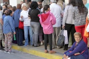 En Córdoba, unos 500 jubilados se fueron del Banco Supervielle tras múltiples denuncias