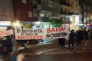 Vecinos de la Vieja Terminal volvieron a manifestarse contra la prostitución y la venta de droga