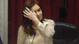 Cristina se enojó con Clarín porque la nombró en 5 tapas de la semana