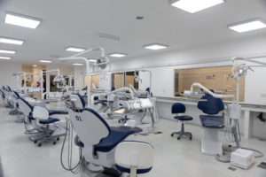 La Universidad Fasta inauguró el primer centro odontológico universitario de Mar del Plata y la zona