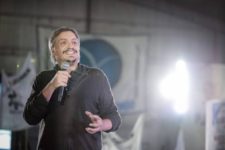 Máximo Kirchner encabezó una hermética reunión en el Senado bonaerense