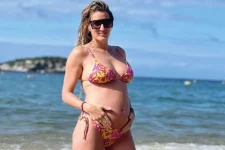 Mica Viciconte entró en la cuenta regresiva para la llegada de Luca, mostró su panza y broméo sobre sus tatuajes