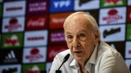 El “flaco” Menotti aseguró que “Argentina está preparada para ser campeón en Qatar”