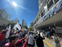 Médicos de La Plata marcharon al IOMA para pedir por actualización de honorarios