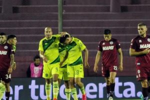 Aldosivi le ganó a Lanús y se afirma en los primeros puestos de la Zona B