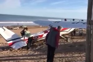 Una avioneta debió aterrizar de emergencia en una playa de Necochea