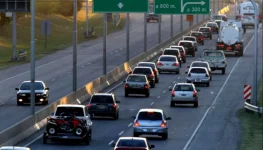 Intenso tránsito y demoras en rutas bonaerenses por el fin de semana largo