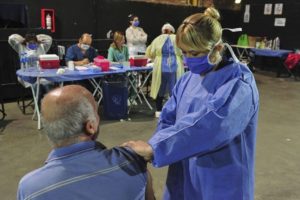 Los grupos priorizados de la Provincia ya se vacunan contra la gripe