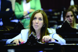 María Eugenia Vidal se hizo la liberal y la cruzaron