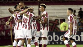 Barracas Central goleó a Acasusso y se medirá con River en 16avos