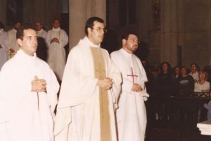 La diócesis local celebra los 25 años de sacerdocio del obispo Gabriel Mestre