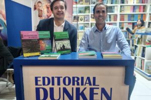 Diez y Peláez promocionaron en la Feria su libro sobre comunicación post-pandemia