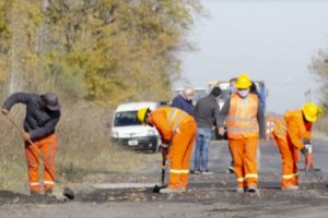 Denuncian que en la Provincia hay un “desmantelamiento” de Vialidad para crear cargos políticos