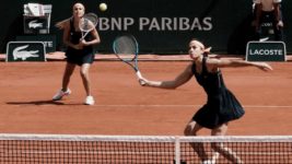 Sabatini y Dulko logran un triunfo y siguen con chances en el torneo de Leyendas