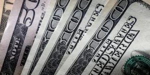 El dólar blue sigue imparable y superó la barrera de los $230