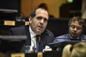 El diputado Bugallo dijo que el Gobierno “hace todo lo posible para esquivar las oportunidades”