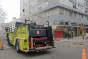 Se incendió un local de productos electrónicos en el macro-centro