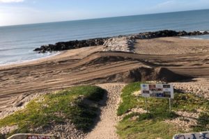 Aseguran que Montenegro “usa las playas para hacer negocios”