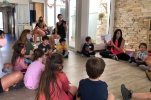 Presentan en la 8ª Feria del Libro infanto-juvenil un texto que reúne el Yoga y la ciencia