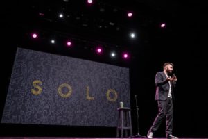 Fernando Sanjiao regresa a la ciudad con su stand up “Solo”