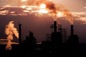 Proyectan en el Puerto el documental “Ingeniero White, un pueblo que están matando”