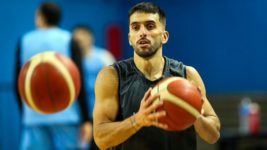 Facundo Campazzo llega a Dallas para firmar con los Mavericks