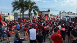 Despedida con banderazo al plantel de Patronato antes de viajar a Mendoza
