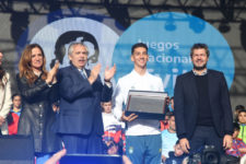 Con un recuerdo a Maradona, el Presidente encabezó acto por los Juegos Evita