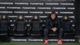 Un hincha amenazó de muerte a otro después de que defendiera a Ricardo Zielinski: “Quería tirarlo al vacío”