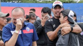“Estaban cerrados”: un escalofriante error en el estadio habría desencadenado la tragedia de Indonesia
