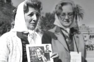 Presentan un libro sobre una de las fundadoras de Abuelas de Plaza de Mayo