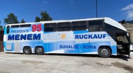 Subastaron el Menemóvil de la campaña presidencial de 1995 por una suma millonaria