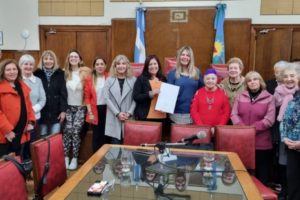 Distinguieron a la Facultad de Ciencias de la Salud por el Programa Universitario de Adultos Mayores