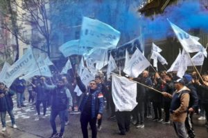 UTHGRA amenaza con protestas nocturnas si no se firma el acuerdo de equiparación salarial