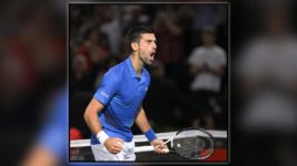 Djokovic venció a Tsitsipas y jugará la final del Masters 1000 de París ante Rune