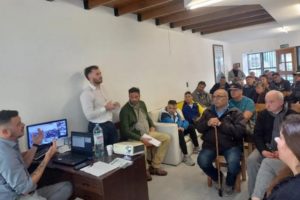 El equipo operativo de Cuenta DNI charló con vendedores ambulantes