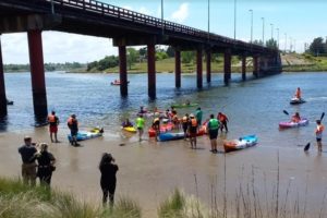 Se realizó una travesía de kayak inclusivo en Necochea