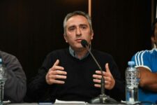 Larroque sobre Cristina: “Creo que la decisión de no ser candidata es terminante”