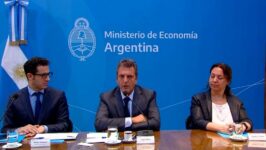 Massa anunció acuerdo de precios en medicamentos: se mantendrán hasta marzo de 2023