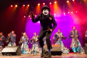 La murga Despuntando vicios se presenta en la Sala Piazzolla