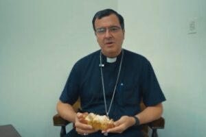 El obispo Mestre difundió su mensaje por la Navidad