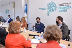 Provincia convocó a docentes y estatales para negociar paritarias