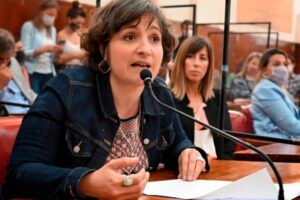 La concejal Santoro cuestionó el aumento de tasas que quiere aplicar el gobierno de Montenegro