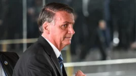 Bolsonaro anunció que anticipará su regreso a Brasil