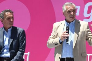 En Mar del Plata, Alberto Fernández amplió las AUH y cuestionó a los jueces